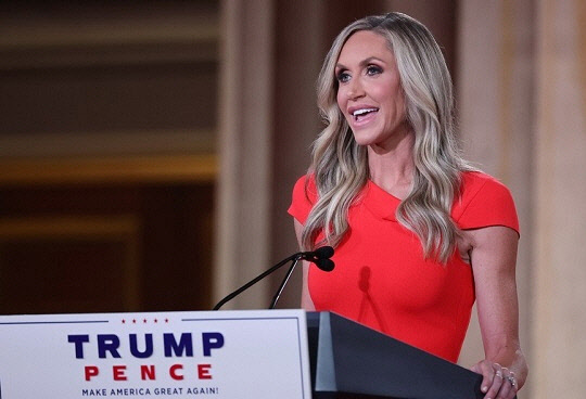 공화당 전당대회에서 연설하는 라라 트럼프[EPA=연합뉴스 자료사진]